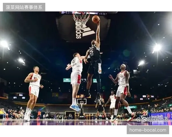 菲尼克斯太阳队保持阵容健康，为他们在竞争激烈的西部季后赛中提供优势